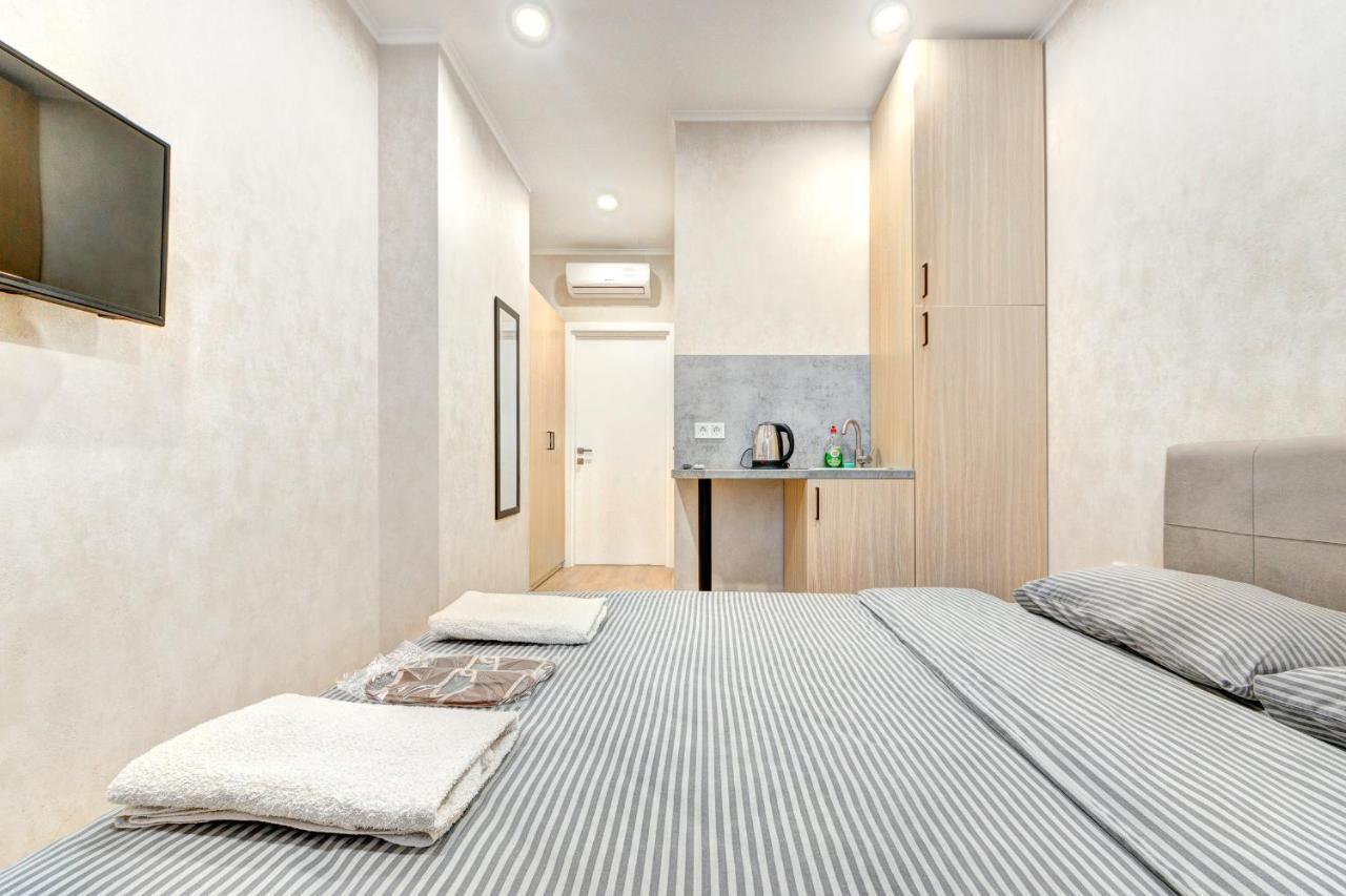 1 Room Apartment Near National Circus Киев Экстерьер фото